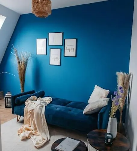 Central-living Blue - Netflix - Wifi 아파트 *